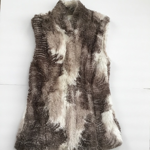 CAbi Women’s Vest Aspen Faux Fur Style #3179 Size XS - Picture 5 of 10